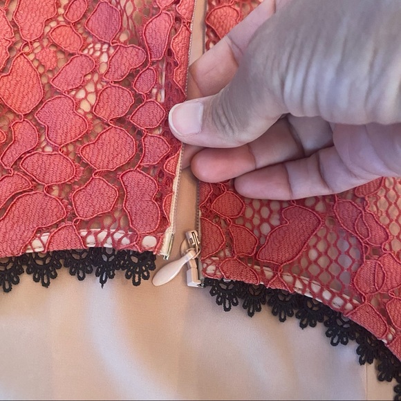 Host Pick! 🎉  Alexis “Remi “ lace dress size S NWT - Picture 10 of 16